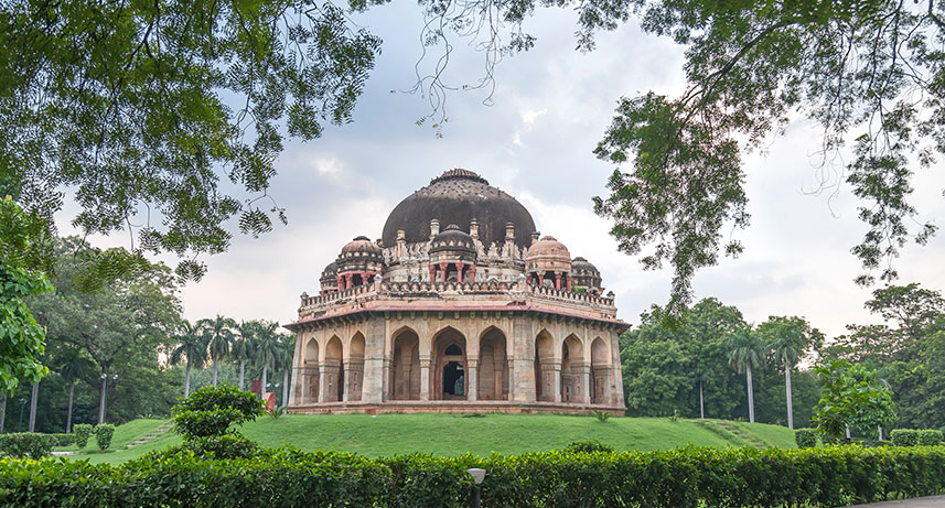 Arrival and night in Delhi