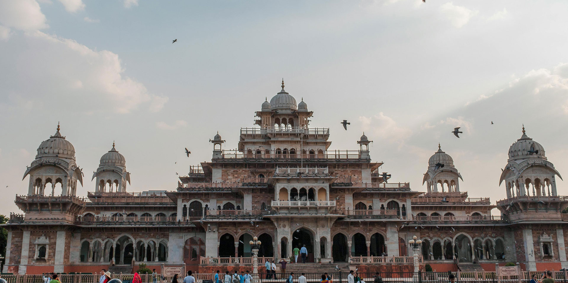 Royal Experiences with Our Rajasthan Tour Package